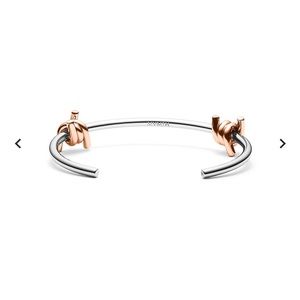 MVMT DOUBLE BARBED CUFF
SILVER + ROSE GOLD